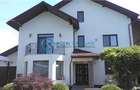 Royal Imobiliare - Vanzare Vila zona Strejnicu - 1