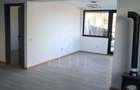 Apartament 3 camere în zona SEMICENTRAL