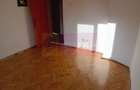 Vanzare apartament de 4 camere la Casa Poporului-stradal - 3