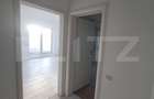 Apartament de vanzare, cu 3 camere, 73 mp + balcon 5 mp, zona Tractorul  - 3