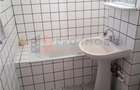 Apartament 3 camere cf 1 semidecomandat zona Crang - 8