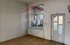 Apartament ultracentral cu curte, 2 unități locative. Str. Pitesti - 13
