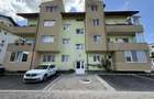 Apartament cu 3 camere semidecomandat, 1 balcon, parcare cu CF Str. Florilor - 14