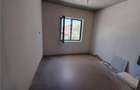 Duplex la asfalt - personalizare interioara - 3 bai - 7