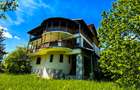 Complex imobiliar format din 2 Vile si un teren generos de 3659Mp - 1