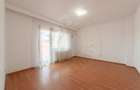 Casă spațioasă cu 8 camere - Pitești - 0% Comision - 8