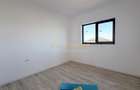 Casa Individuala - 4 camere - 2 bai - 350mp teren - 8