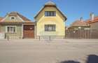 Casă cu 2 apartamente în Brasov, investiție sigură sau căminul ideal - 2
