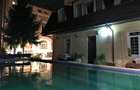 Corp vila, ideal locuinta, cu piscina si curte proprie in centru, Bucuresti - 33