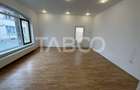 Casa 2 corpuri P+M si P+1 spatiu comercial 70 mpu la strada 2 garaje - 20