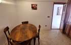Zona Trocadero , imobil 90 mp., IDEAL BIROURI, curte - 1