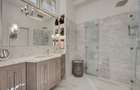 CAROL - EPISCOP CHESARIE, APARTAMENT 250 MP TOTAL, CURTE 250 MP! - 13