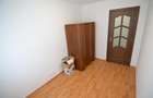 Inchiriere apartament 3 camere decomandat etajul 1 ,Florilor - 9