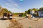 Spațiu industrial cu platformă betonată și teren - 13
