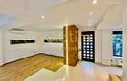CASA INDIVIDUALA/SUPERBA/PIPERA/EROU IANCU NICOLAE/PISCINA/CURTE GENEROASA - 49