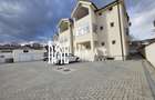 Spatiu 210 mp | Apartament 3 camere | Teren 164 mp | - 1