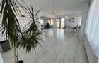 Spatiu comercial, imobil nou, zona Iulius - 3