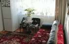 Apartament la parter cu balcon pretabil locuit/birou - 2