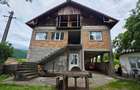 CASA/SPATIU COMERCIAL - GENUNENI - 13