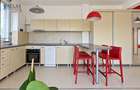 Imobil tip vila, luminos, priveliste, 77 mp., 2 parcari, 2 balcoane, et. 2 / 3, - 10