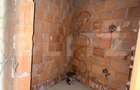 Apartament 3 camere, 2 bai, decomandat, etaj intermediar, zona Tractorul - 9
