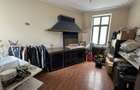 Vila istorica de vanzare in zona *Unirii* | 21 camere | curte, garaj - 36