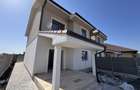 DUPLEX DESPARTIT, SUPRAFATA GENEROASA , TOATE UTILITATILE - 2