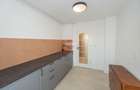 Apartament 3 camere de vanzare, balcon, renovat,  Berceni, sector 4 - 8