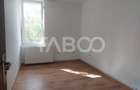 Apartament la curte 35mp 2 camere pivnita gradina str Magurii Cisnadie - 5