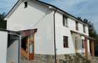 Vilă individuală 246mp utili, teren 667mp, zona Viforîta - 2