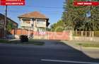 Casa de vanzare zona Negoiu 4 camere 208 mp utili si curte 550 mp - 1