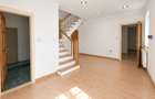 Vilă P+1/ 1 Mai/ Domenii/ Sediu firmă / 3 parcări/ Proaspăt renovată - 6