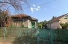 teren si casa batraneasca de vanzare - 7