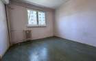 2 camere – etaj 2 – bloc reabilitat – IDEAL INVESTITIE / renovare | Str. Luica - 10