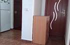 Proprietar  vând  apartament cu  3 camere decomandat în  Reșița  - 11