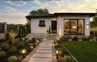 Casa individuala parter || 3 camere o baie || teren 250mp - 1