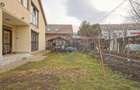 Casă / Vilă cu 4 camere de vânzare în zona Tractorul - 23