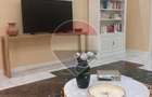 Apartament cu 3 camere pretebil pentru cabinet sau rezidential