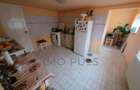 Casa in Ronat compartimentata in 2 apartamente cu intrari separate - 8