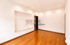 Apartament Elegant cu 4 Camere și Loc de Parcare