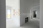 Decomandat. Compartimentat excelent. Etaj 1. Balcon 10 mp. - 4