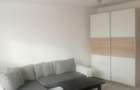 Închiriez apartament cu o cam  - 5