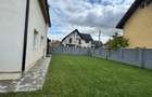 Casă modernă complet renovată, cu curte amenajată și sisteme inteligente