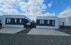 Duplex pe parter despartit  prin dressing - 1