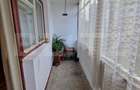 Apartament cu 3 dormitoare, 2 bai, boxa mare, parter inalt, balcon, Manastur
