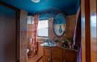 Vilă cu 7 camere de vânzare/schimb cu apartament, com. Traian, Bacău - 24