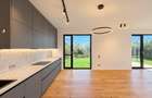 Amber Forest, Vila de Lux 4 camere, 3 bai, grădină