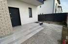 Case individuale cu 4 camere si mansarda. Teren 400 mp. Comision 0 - 3