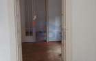 Proprietate interbelica in zona linistita, perfecta pentru investitie - 4