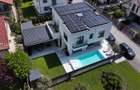Vilă modernă 4 camere | 190MP | Teren 330MP | Piscină privată & vedere către lac